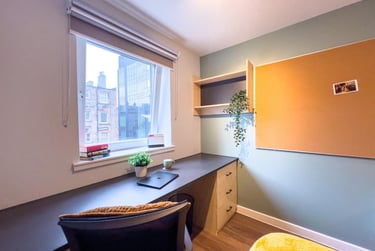 1 bed flat, Lady Lawson Street, Tollcross, Edinburgh, EH39DH - Image 6